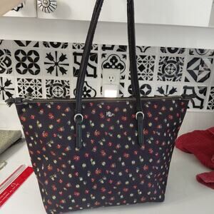 Ralph Lauren Resort 21
Blooms flowered tote purse hand bag shoulder